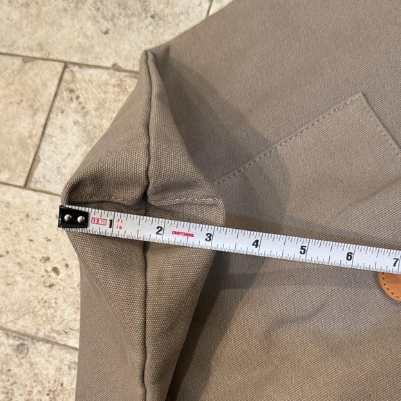 Hearth and Hand w/Magnolia, Grayish khaki Tote Bag Tan vegan slide Straps - Picture 16 of 16